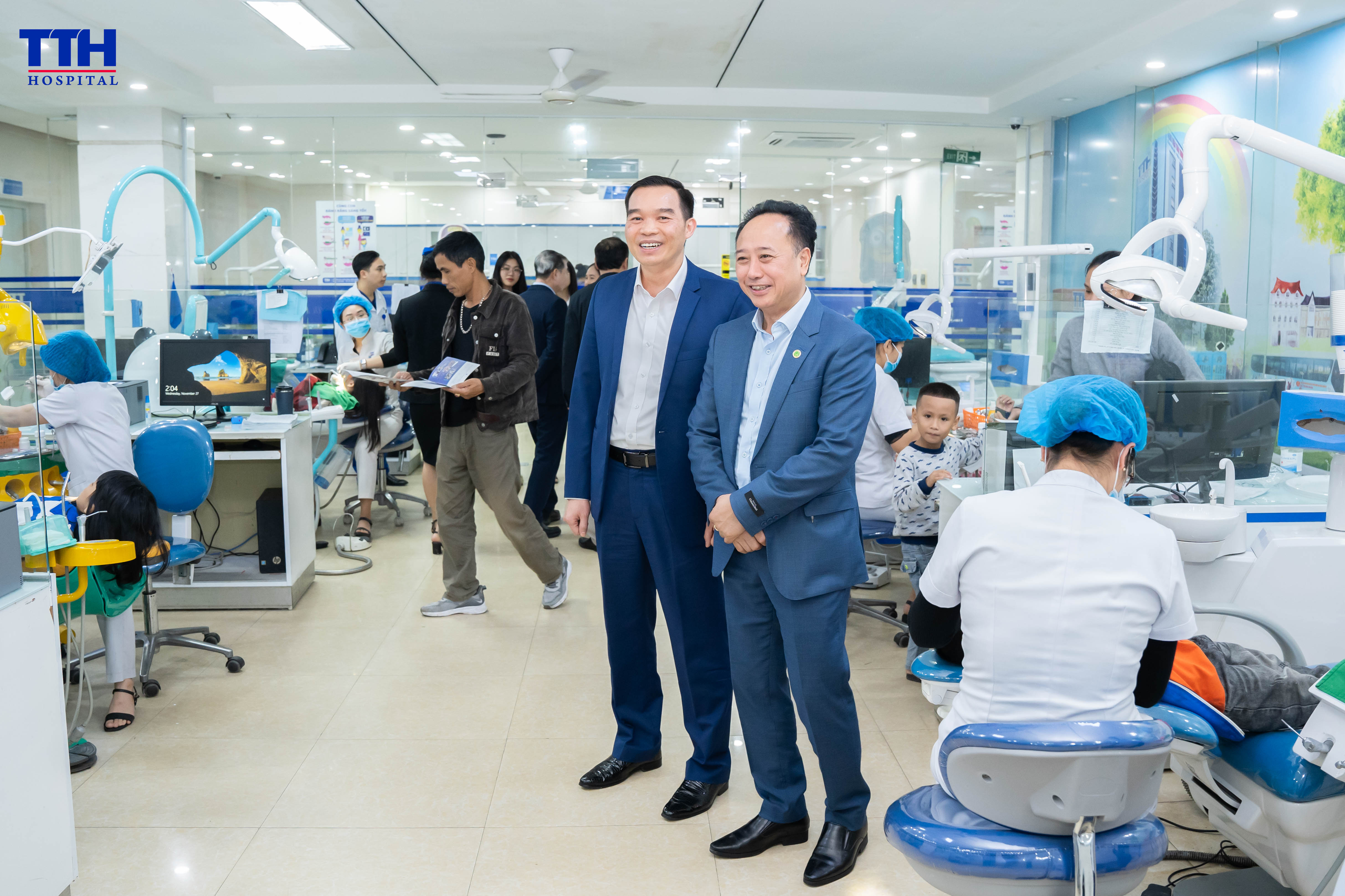 Dưới đây là một số hình ảnh khác của buổi làm việc 4