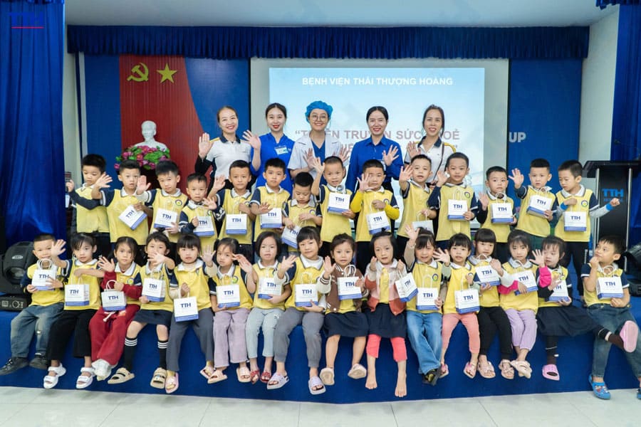 Cảm Ơn Sự Phối Hợp Của Cô Và Trò Trường Mầm Non Hưng Đông