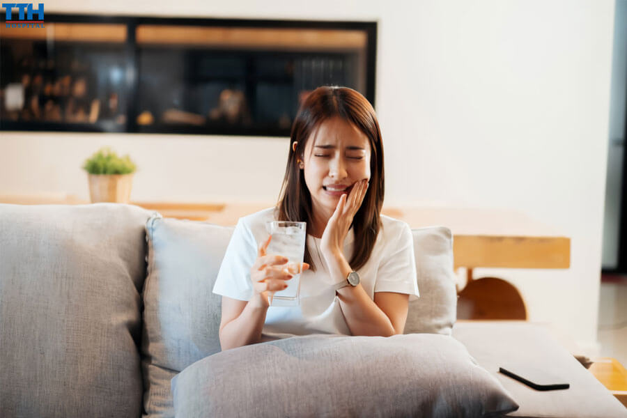 Điều Trị Tủy Răng Có Đau Không?