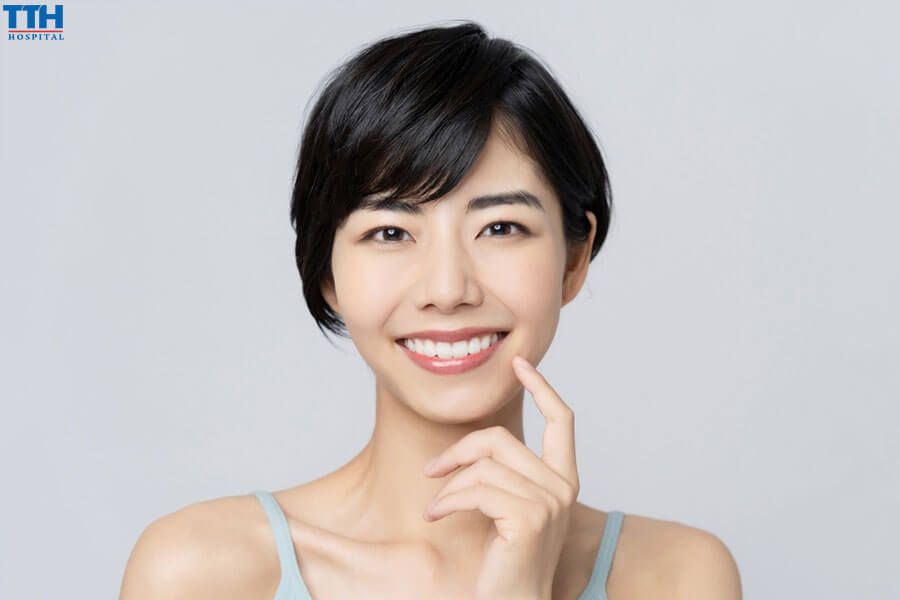 Hiểu lầm 3: Ai cũng có thể trồng răng implant