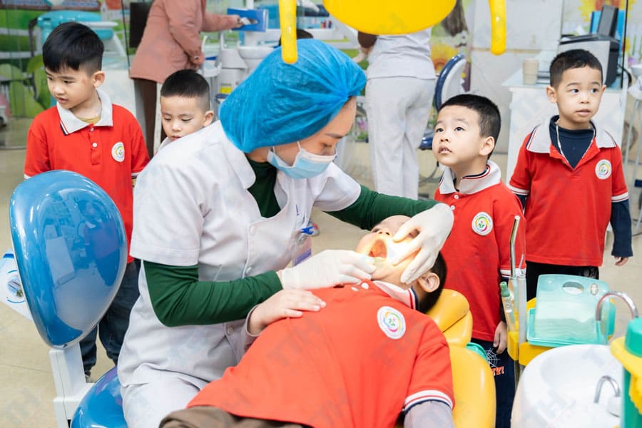 Hoạt động nổi bật của TTH hospital tour