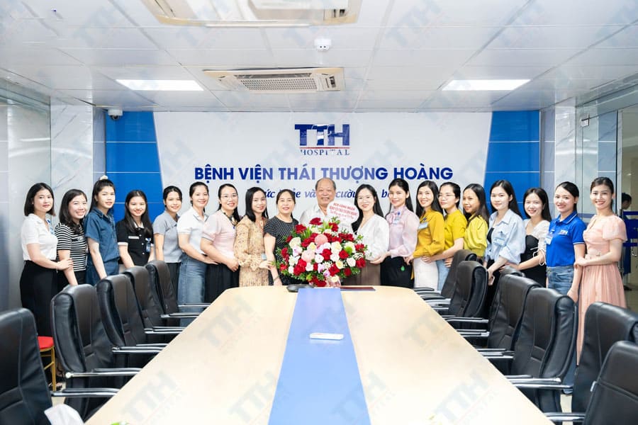 Ngày Phụ nữ Việt Nam 20/10 tại Bệnh viện Thái Thượng Hoàng