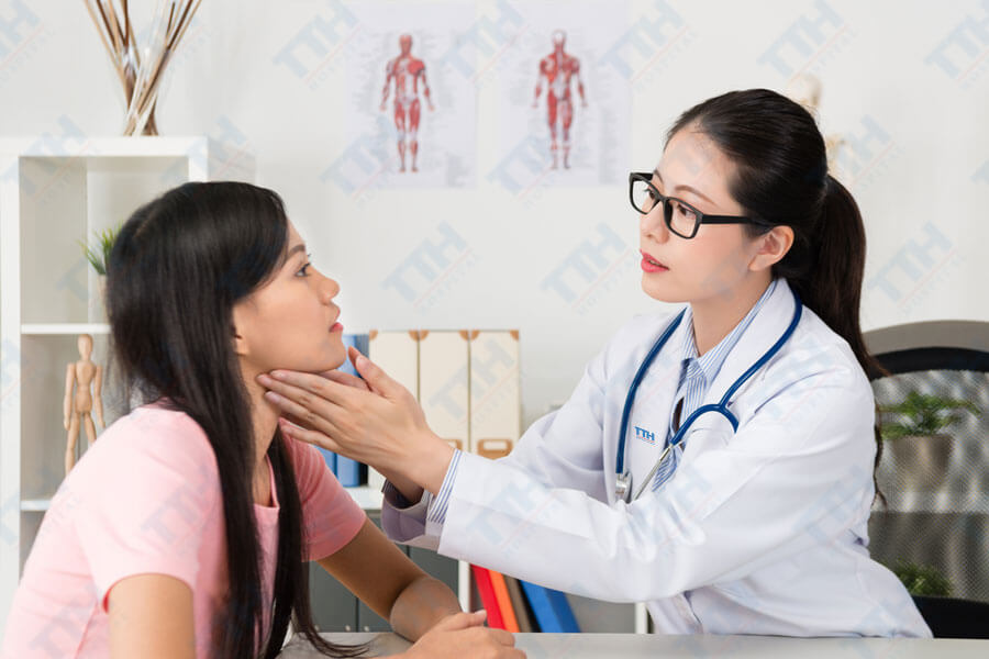 Quy trình đánh giá trước phẫu thuật hàm mặt