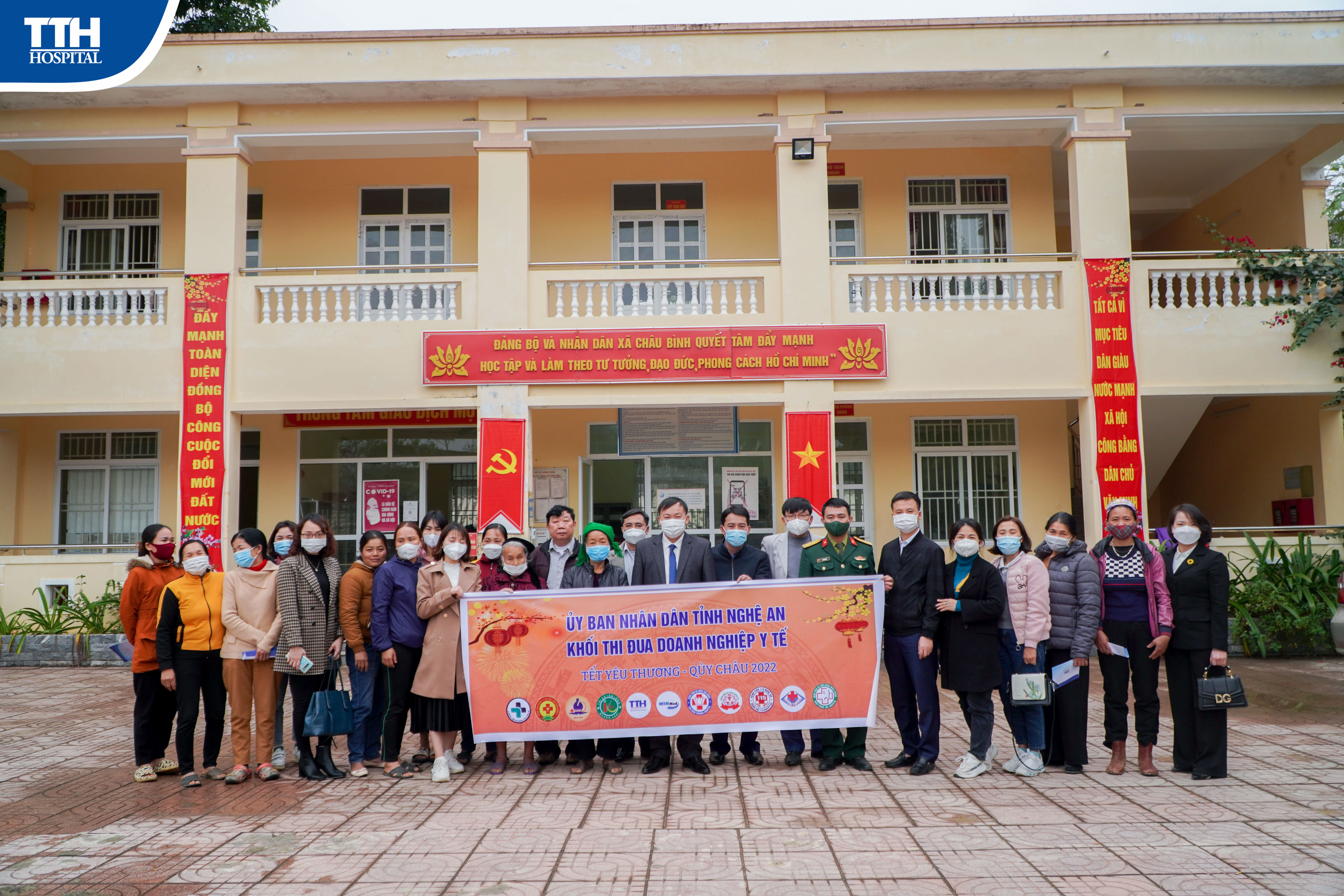 "TẾT YÊU THƯƠNG" - Trao quà cho đồng bào Quỳ Châu, Nghệ An