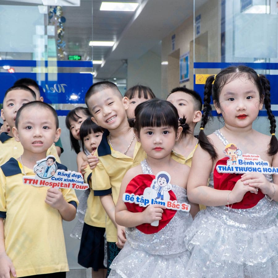 [TTH HOSPITAL TOUR] CHÀO ĐÓN NHỮNG "CHÚ CHIM" VÀNG ANH